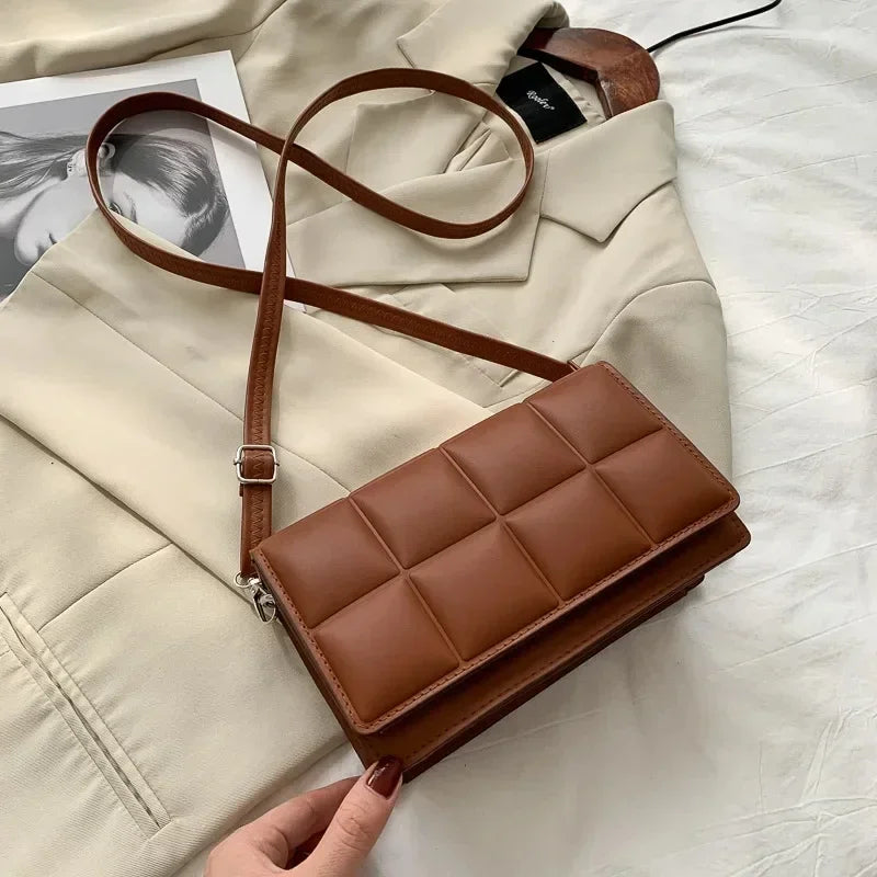 Handbag with premium leather